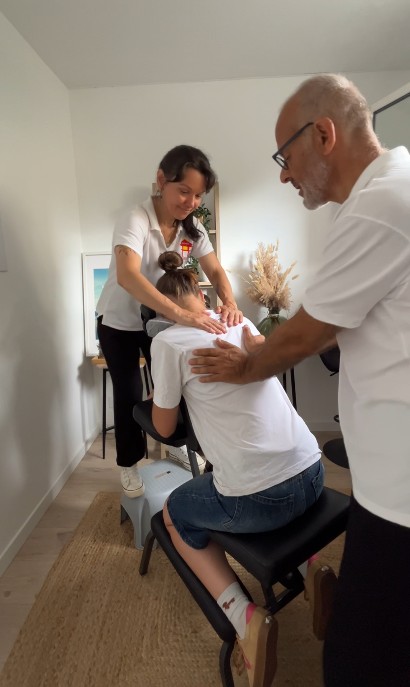 Amma assis 4 mains 2 08.2025 Soin philippin Nantes - Dama Healing